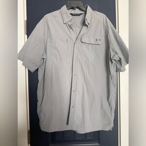 Men’s Under Armour Heat Gear Short Sleeve, Ventilated Button up shirt.